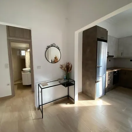 Azure House Apartment *